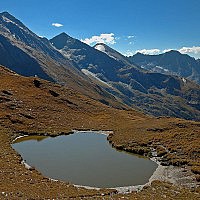 Озеро на хребте Грустном (фото С. Трепета)